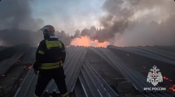 Пожар на заводе в Петушках: ликвидировано горение 3900 кв. м