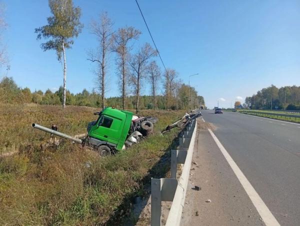 ДТП с фурой на М-7 под Ковровом: водитель не справился с управлением